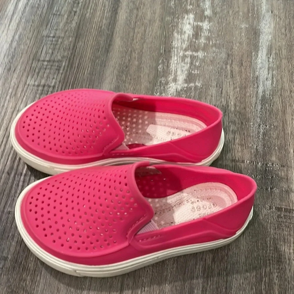 CROCS CitiLane Roka Pink Slip-on